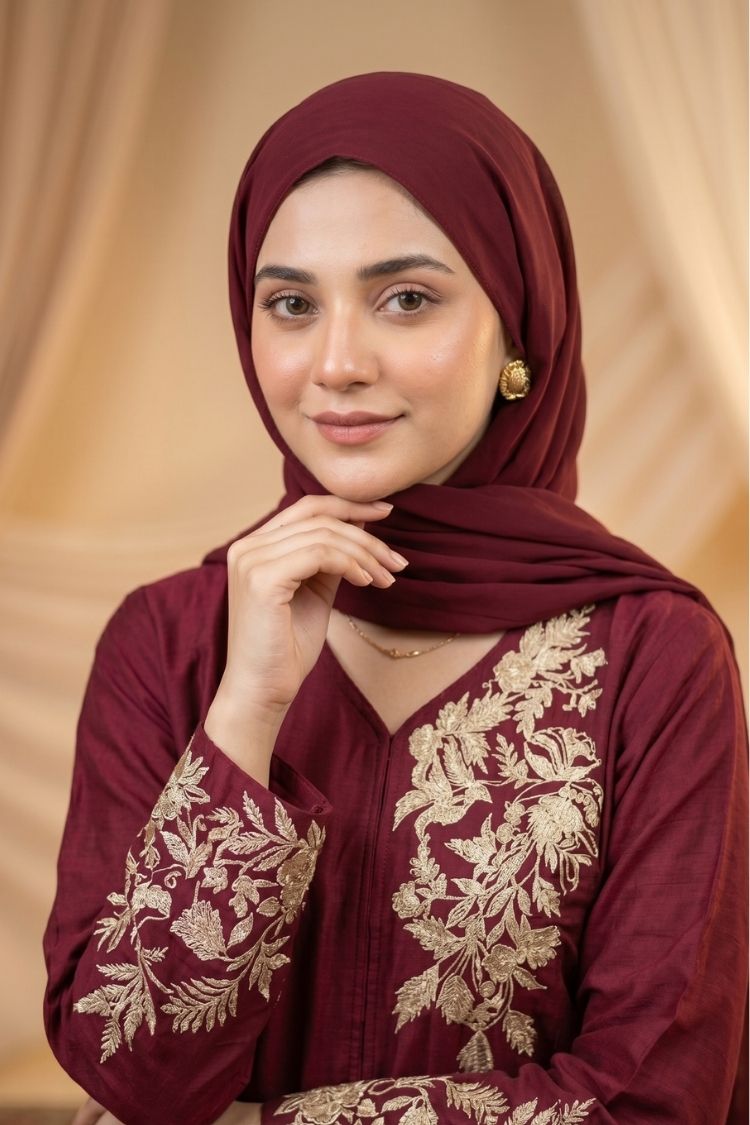 zareen maroon